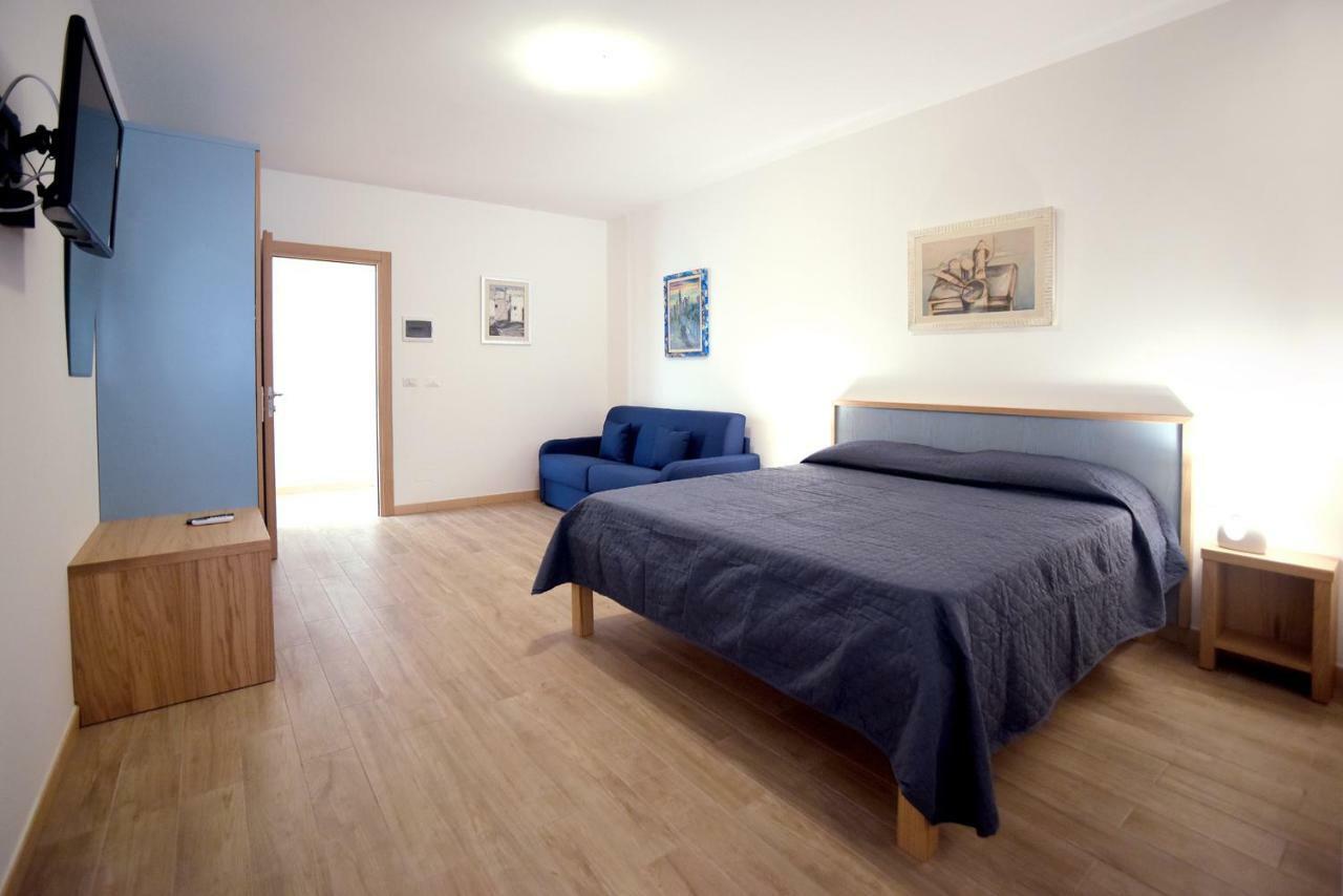 Residenza Montegrappa Aparthotel Peschici Exteriör bild